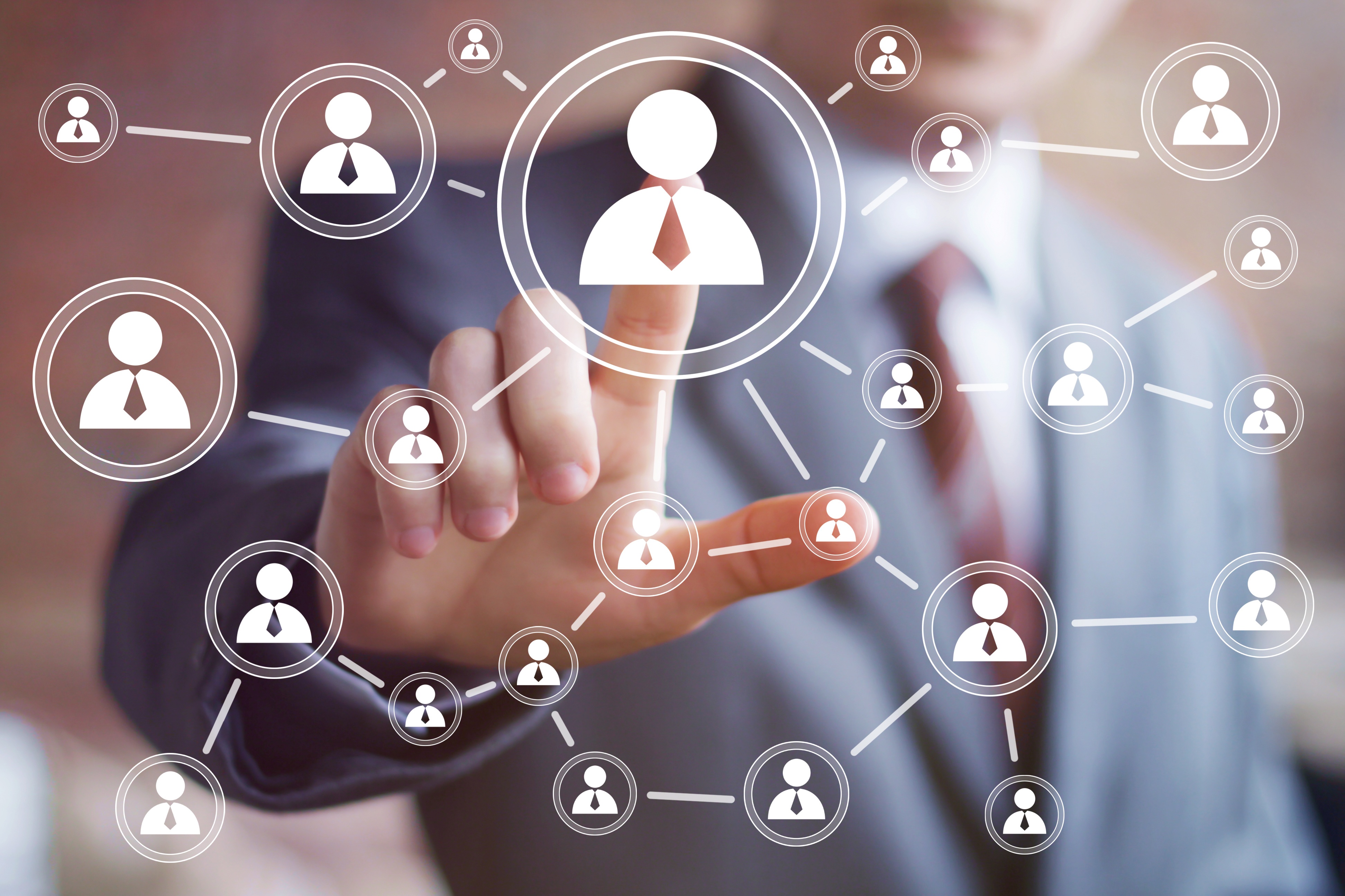 Sua Presença É Híbrida: Conexões no Online e no Offline