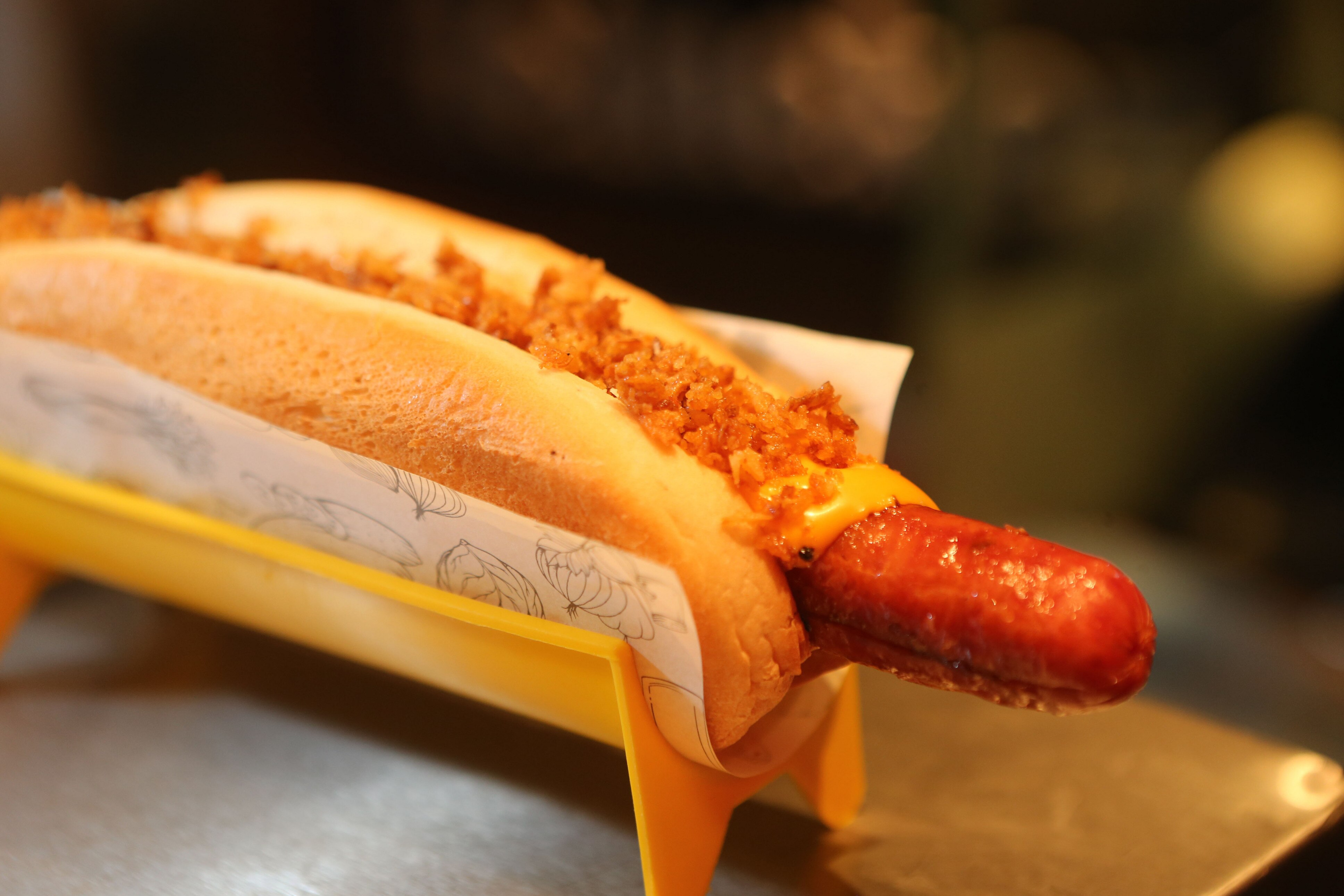 A História do Hot Dog: Curiosidades e Variações Pelo Mundo