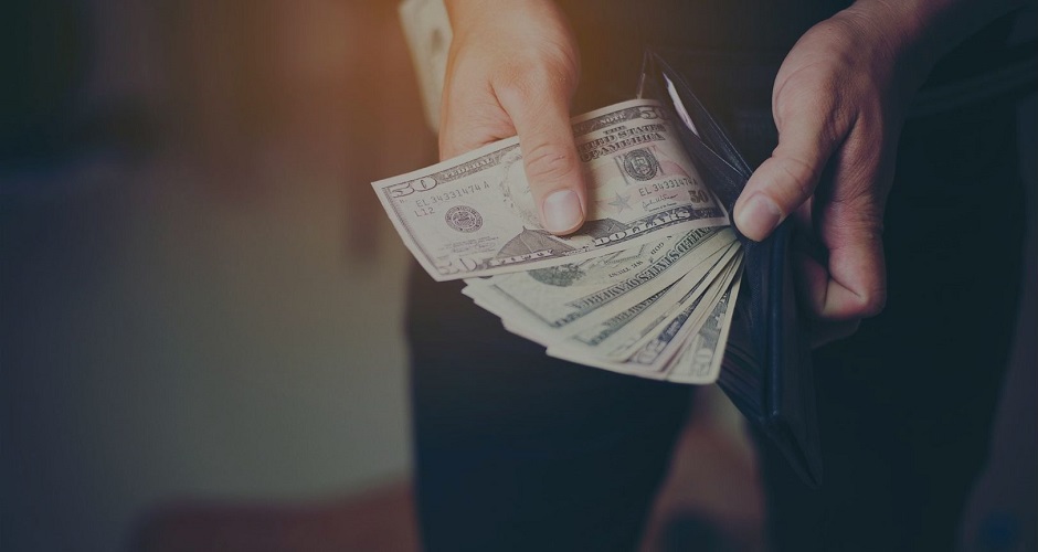 Entenda o IOF e Spread Cambial ao Investir em Dólar