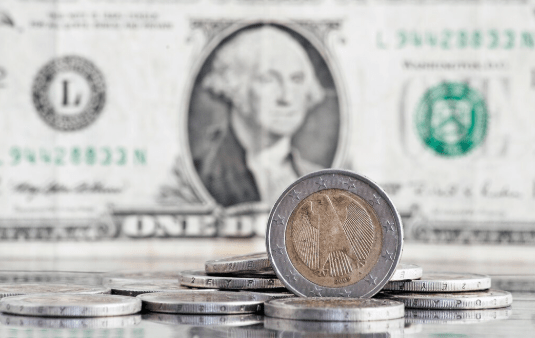 como investir em dólar