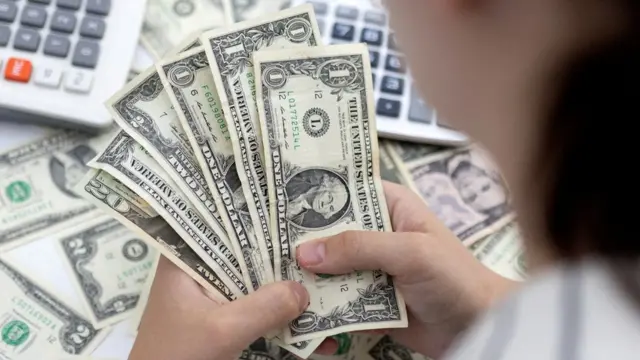 dólar alto ou baixo