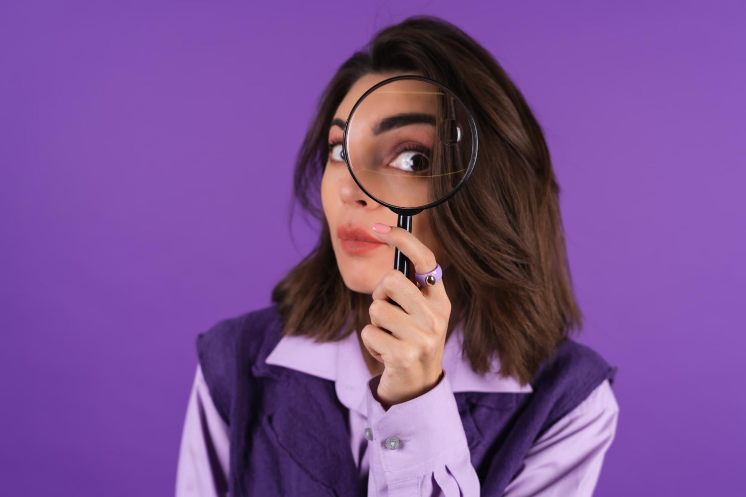 1. O Papel Essencial do Headhunter na Contratação de Executivos 2. Headhunter vs. Recrutador: Entenda as Diferenças Cruciais 3. Como um Headhunter Pode Impulsionar Sua Carreira 4. O Processo de Seleção de um Headhunter: Etapas e Dicas 5. Remuneração e Custos: Quanto Custa Contratar um Headhunter?