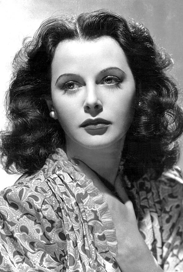 A Mãe do Wi-Fi: Reconhecendo a Genialidade de Hedy Lamarr