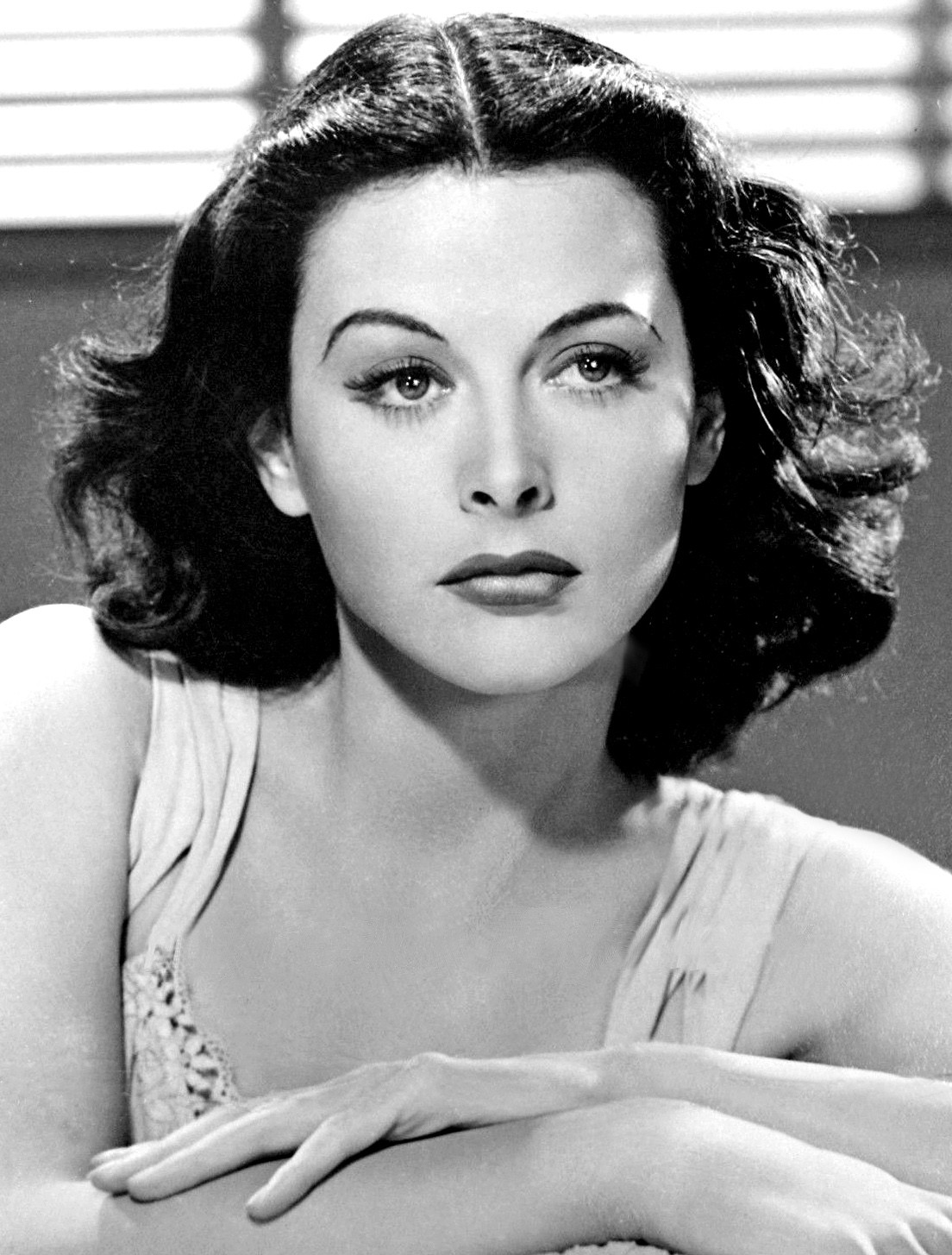 Hedy Lamarr Além das Telas: Filmes, Inspirações e o Legado Tecnológico