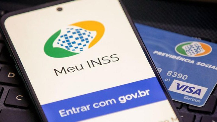 Como a IA está revolucionando o SEO?; Chatbots: O futuro do atendimento ao cliente no marketing digital; Personalização em escala: O poder da Inteligência Artificial; Análise Preditiva: Antecipando tendências de consumo com IA; Automação de Marketing: Maximizando resultados com Inteligência Artificial