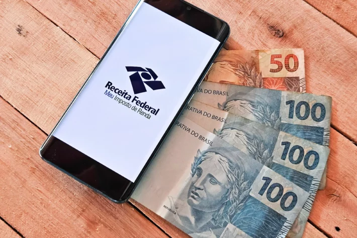 Dividendos de Ações vs. FIIs: Onde buscar renda passiva isenta?
