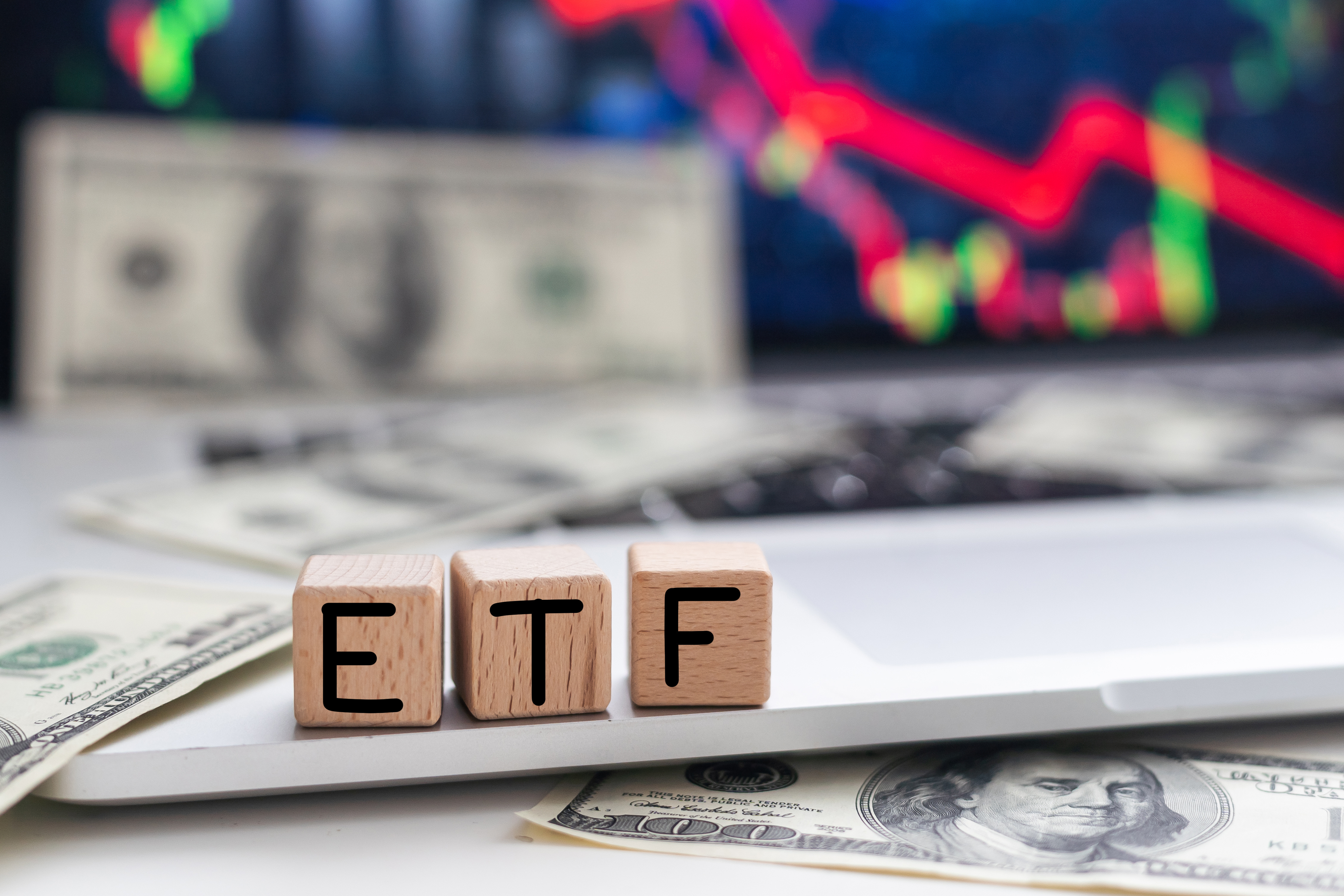 Desvendando a Tributação de ETFs Internacionais para Brasileiros