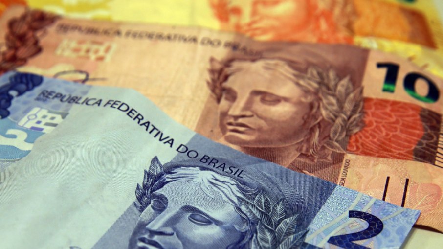 MEI com carteira assinada tem 13º?
