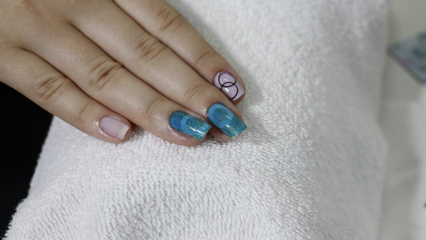 curso de alongamento de unhas com certificado grátis