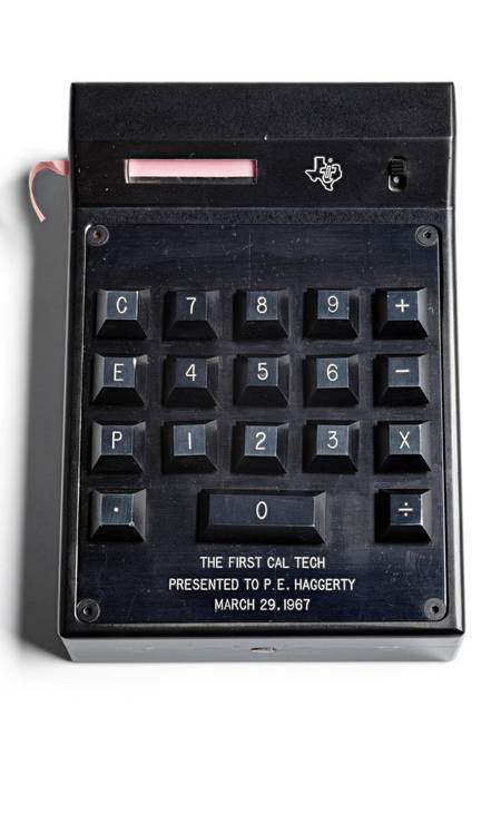 Como a Calculadora de Leibniz Moldou a Engenharia