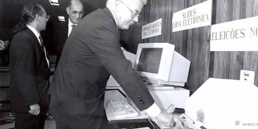 problemas e desafios da urna eletronica brasileira