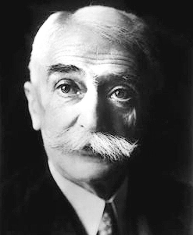 Pierre de Coubertin: O Visionário por Trás das Olimpíadas Modernas
