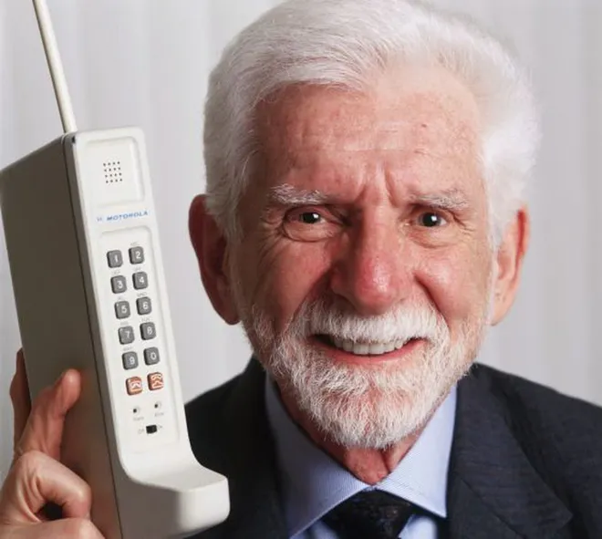 quem inventou o celular