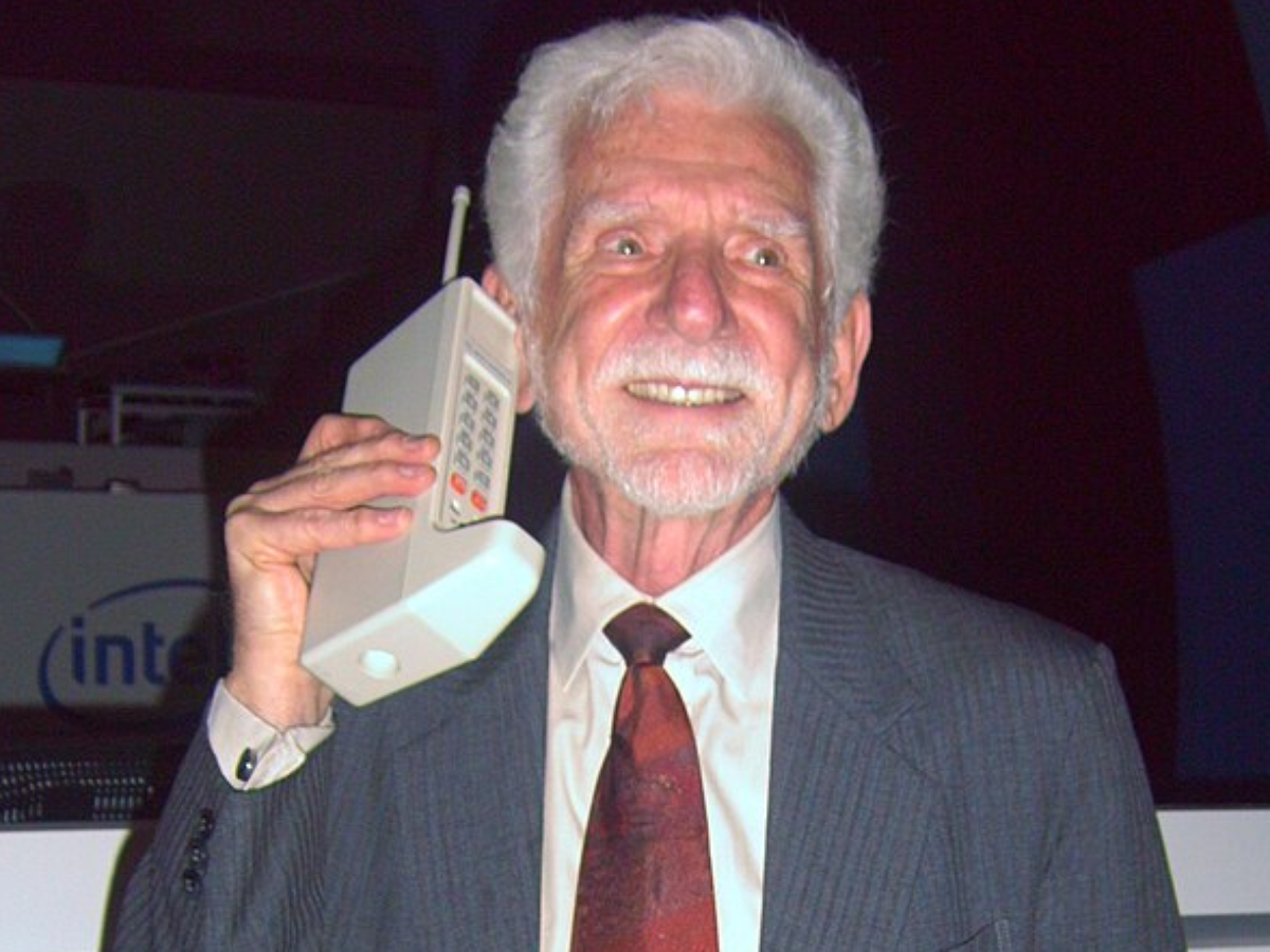 Quem Inventou O Primeiro Celular