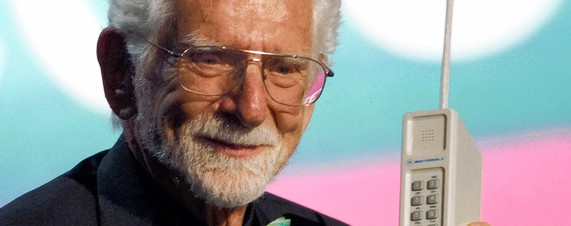 Martin Cooper: O Visionário Por Trás do Primeiro Celular