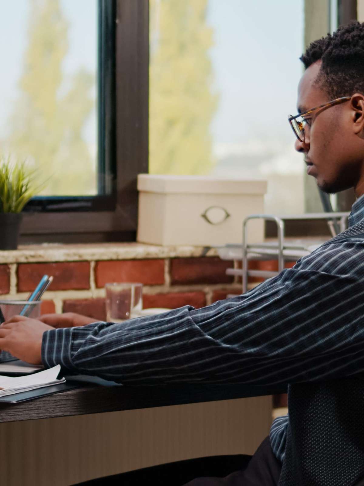 Reskilling vs. Upskilling: Qual a Melhor Estratégia para Sua Carreira?