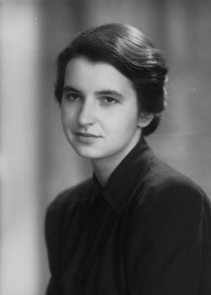 Rosalind Franklin: A Cientista por Trás da Dupla Hélice do DNA e Sua Luta por Reconhecimento