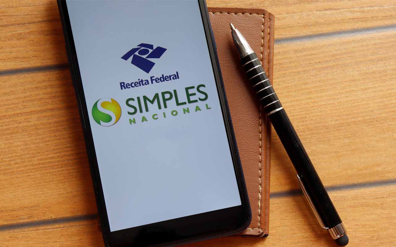 Tendências do E-commerce para 2024; Como montar uma loja virtual de sucesso; Estratégias de marketing digital para e-commerce; Logística no e-commerce: desafios e soluções