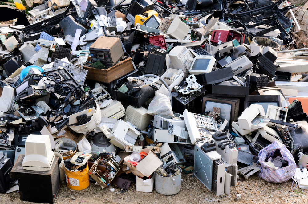 Os Perigos Ocultos do Descarte Inadequado de Lixo Eletrônico para o Meio Ambiente