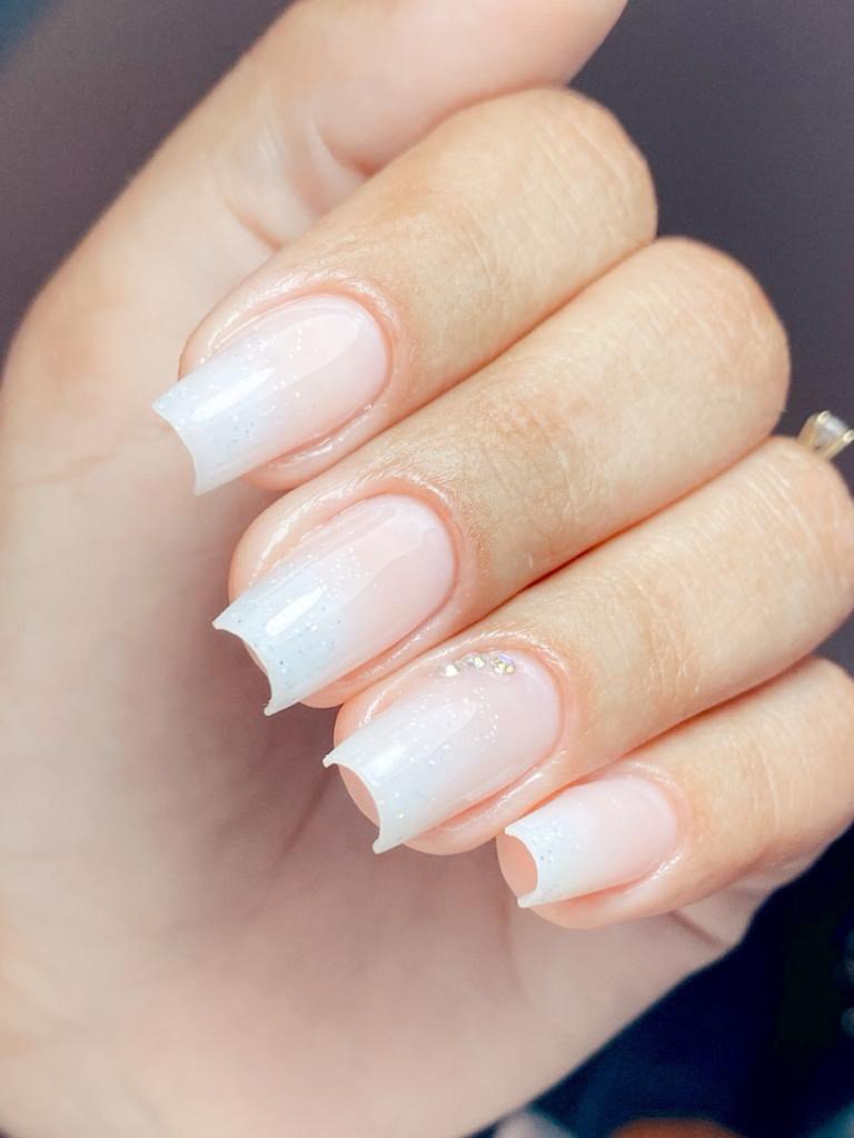 cursos gratuitos para iniciantes em unhas